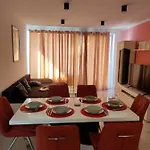 Apartment Muzo *