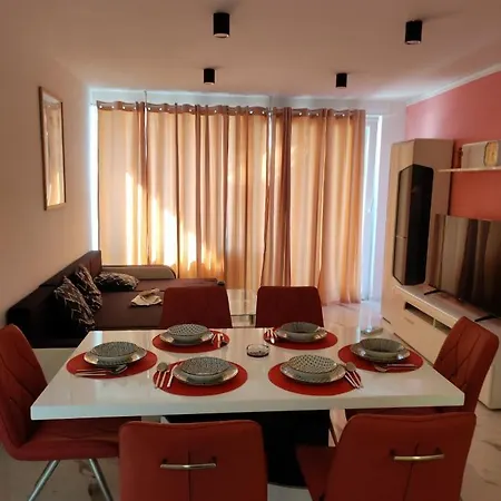 Apartment Muzo *
