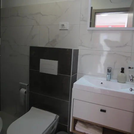 Muzo Apartment *