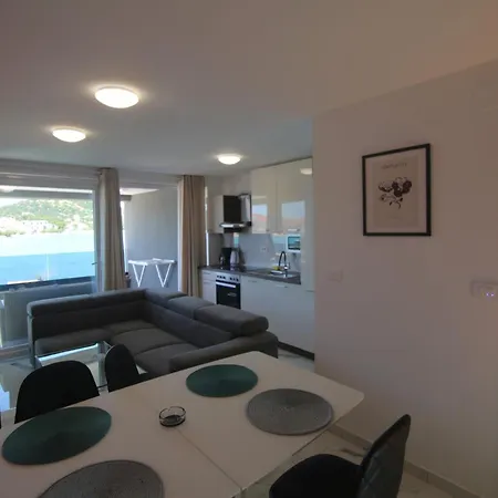 Apartment Muzo *