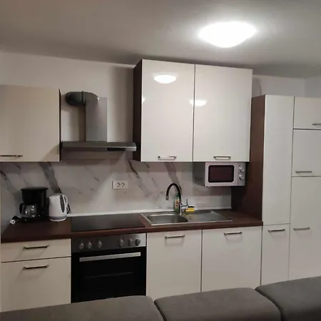 Apartment Muzo *