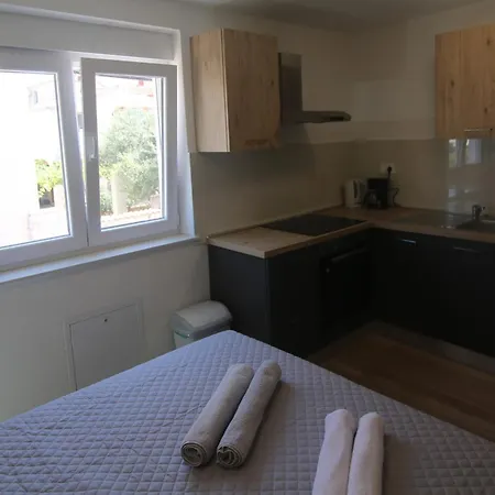 Muzo Betina (Sibenik-Knin)