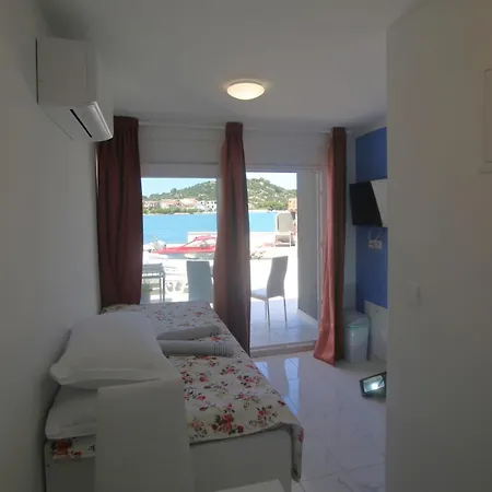 Muzo Apartment