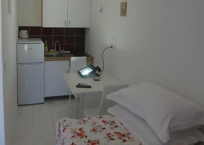 Muzo Betina (Sibenik-Knin)